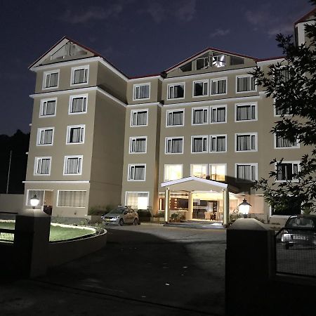 Hotel Maple Retreat Manāli Kültér fotó