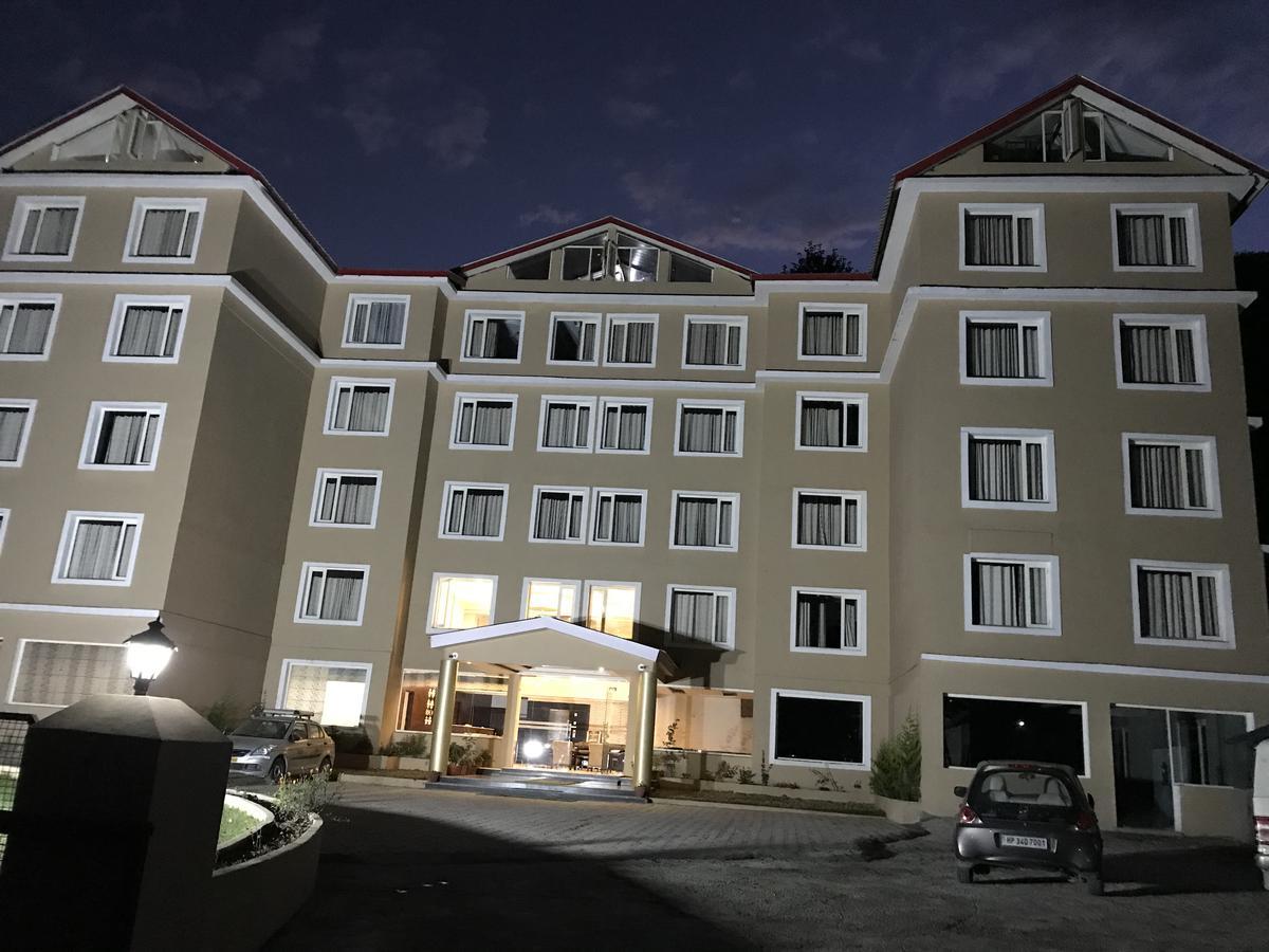 Hotel Maple Retreat Manāli Kültér fotó
