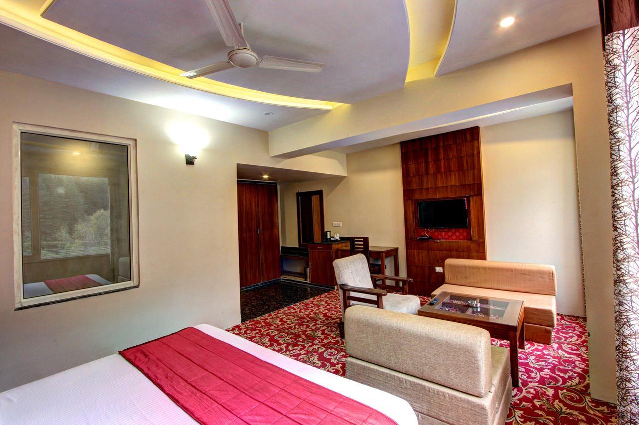 Hotel Maple Retreat Manāli Kültér fotó