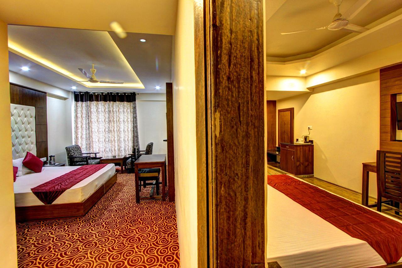 Hotel Maple Retreat Manāli Kültér fotó